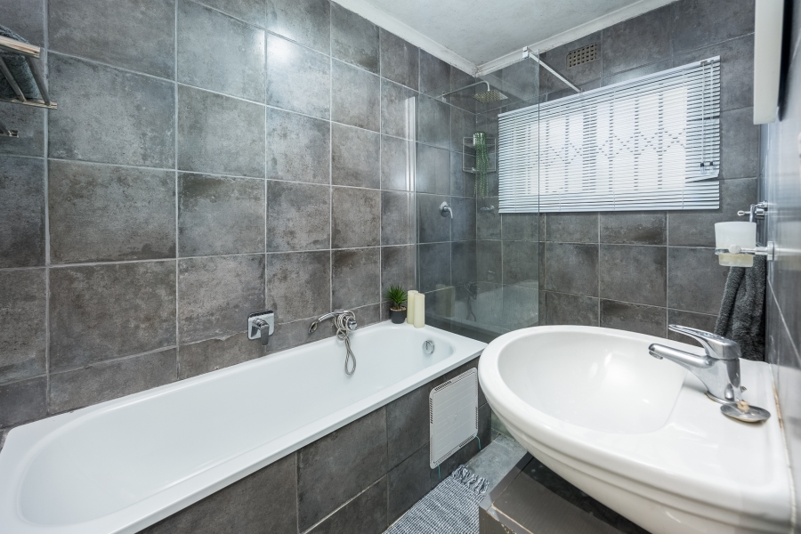 3 Bedroom Property for Sale in Northpine Western Cape